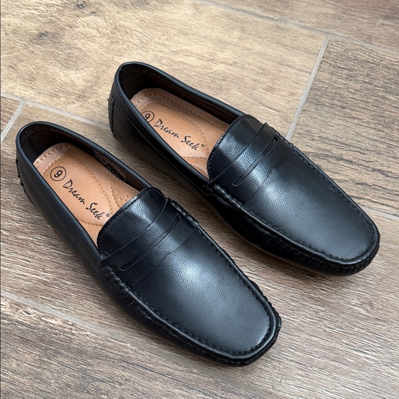 Dream Seek Other - NWOT Black Men's Loafers